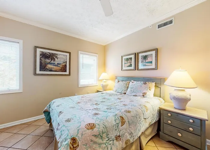 Sea Palms Apartment